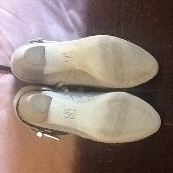 JLo booties. Size 9 1/2 - Picture 3 of 4